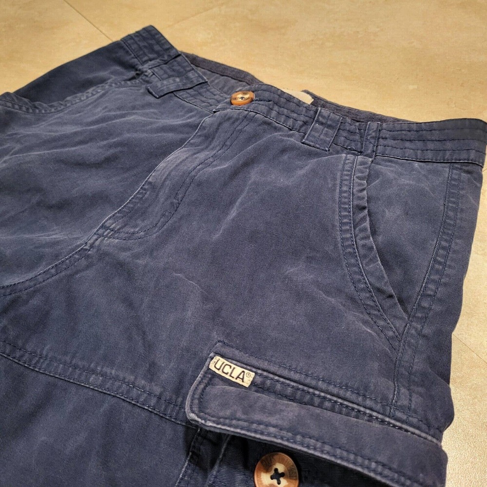 UCLA University Los Angeles California Mens Size 30 Chino‎ Navy Cotton Shorts